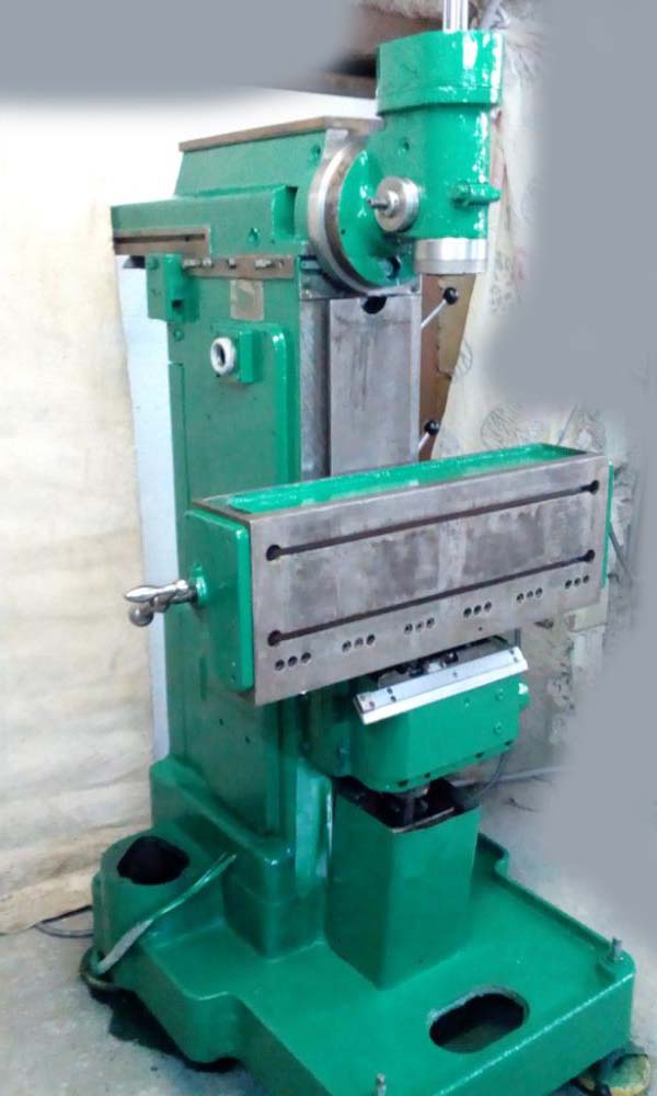 Фото фрезерного верстата 679